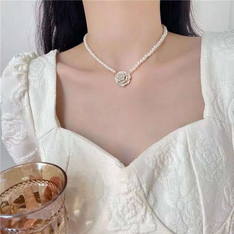 Love ~ French Style Camellia Pearl Necklace for Women, Light Niche Design Sense Clavicle Chain Choker