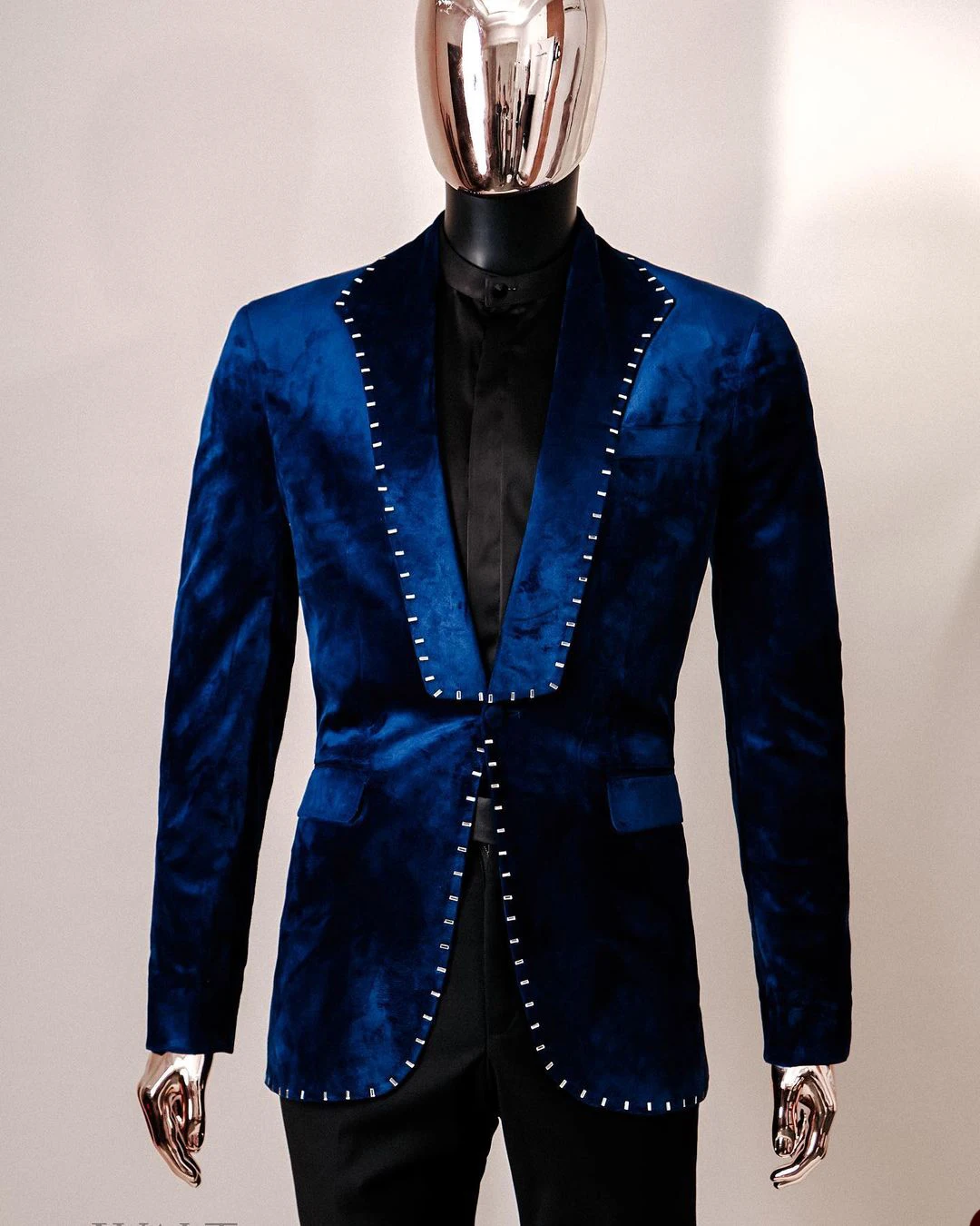 Classic Fit Wedding Tuxedos 2 Piece Set Beaded Men Suit Fashion Shawl Lapel One Button Evening Prom Grooms Blazers Customized