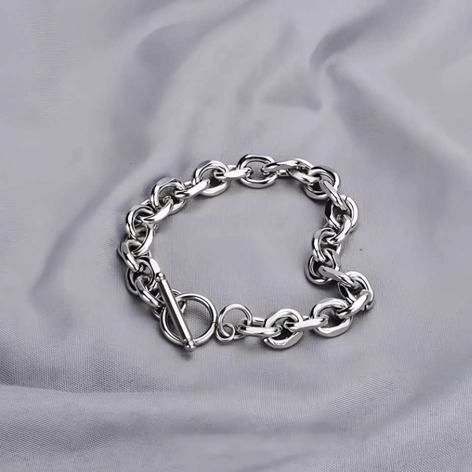Simple Stainless Steel Men Bracelet INS Silver Color OT Buckle OCircle Chain Bracelet Fashion Wen Jewelry Fashion Accessories Y250904