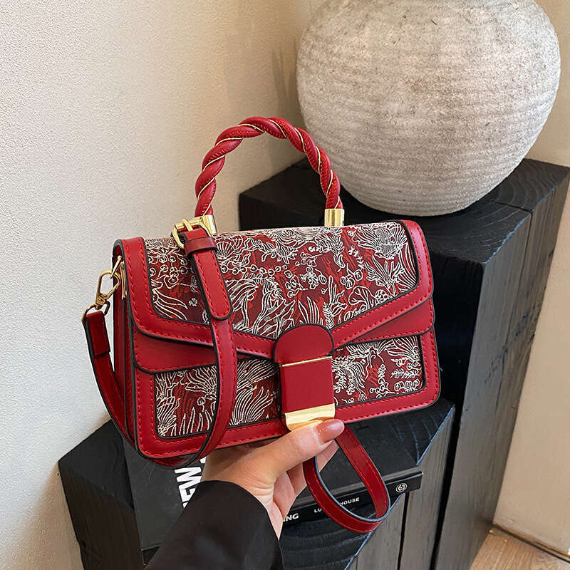 DHEssentials 2025 Butterfly Embroidery Flap Bag Minimalist Luxury Crossbody Purse