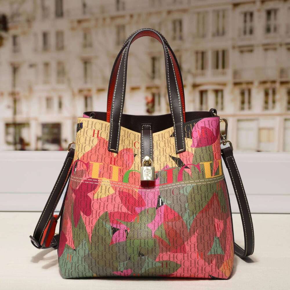 CH Classic Printed Letter Fashion Capacity Quality Exquisite Leisure High End Women's Handbag
