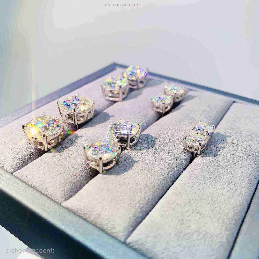 Dia VVS Round S 10K 14K Solid Gold Stud Women Men Moissanite Earrings