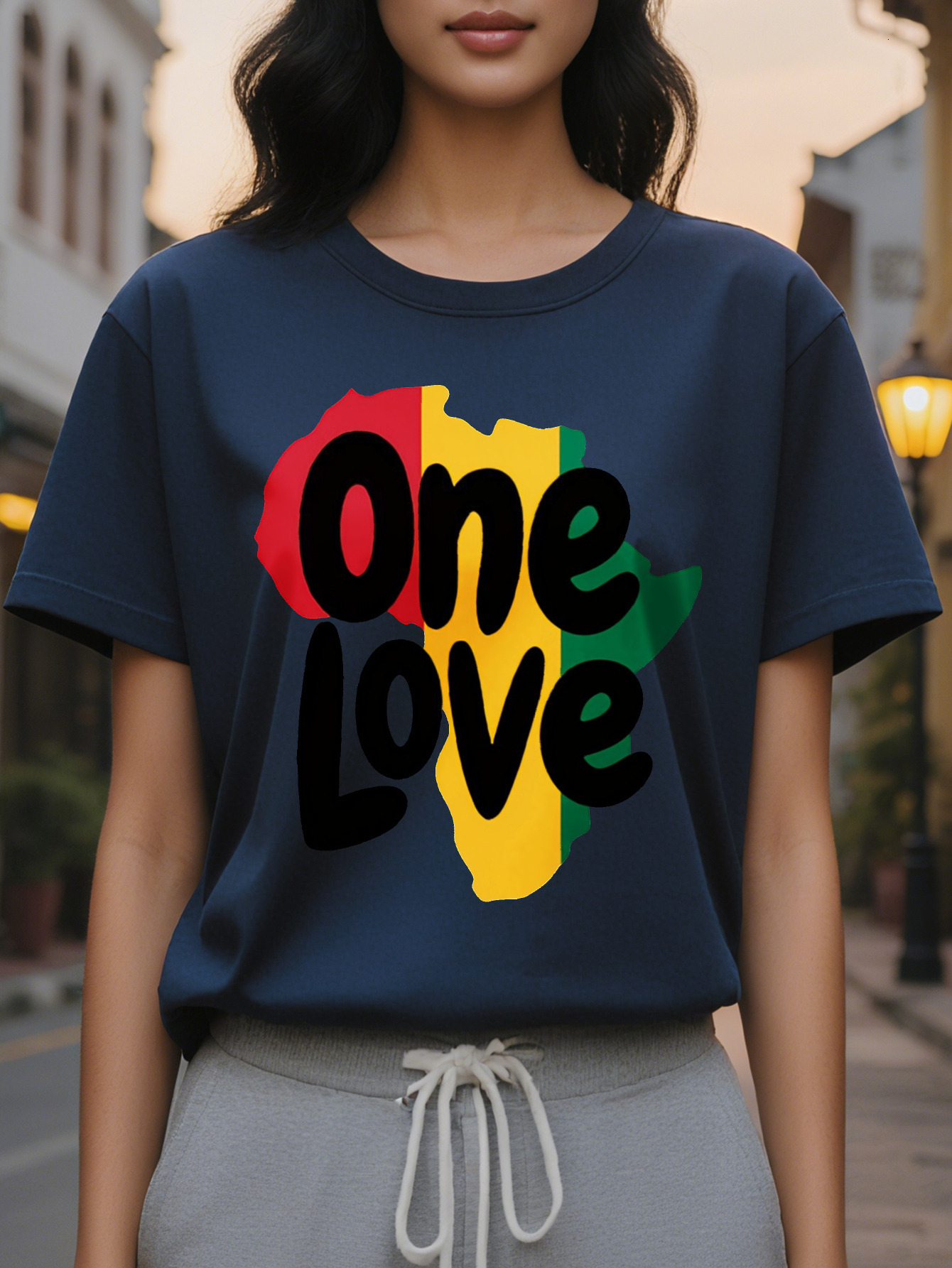 Large XL Juneteenth One Love Africa Map Graphic Print T-Shirt Women's Casual Short Sleeve Crew Neck Top with Pan African Plus Size
