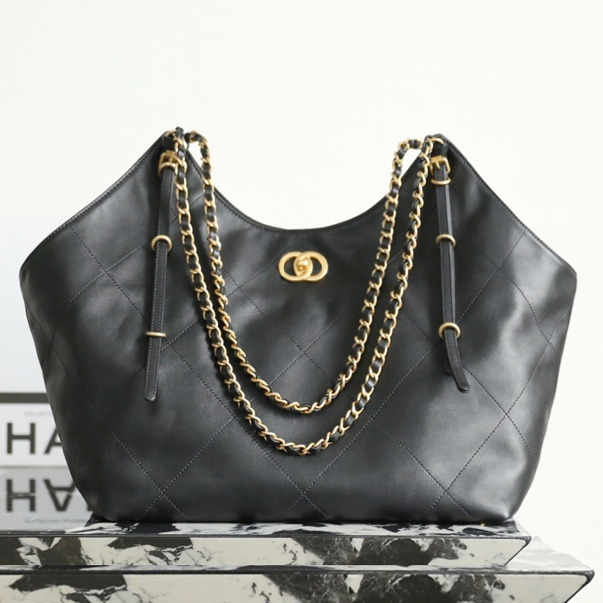 Designer Bag 25S New Tote bag Shoulder Bag Luxury Bag Top Ladies handbag Purse Black Cowhide Leather Tote bag Large capacity Diamond Lattice Chain bag Shopping bag