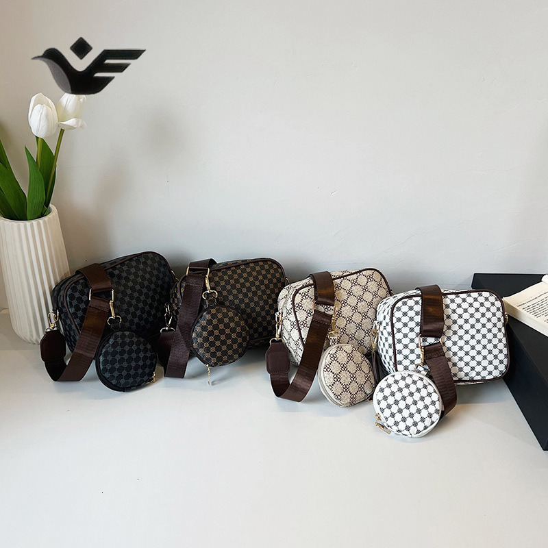 Feiyan Free Shipping New Designer Bag Luxury Shopping Bag Trade Retro Small Square Bag Simple Wide Shoulder Strap Crossbody Bag Textured Single Should