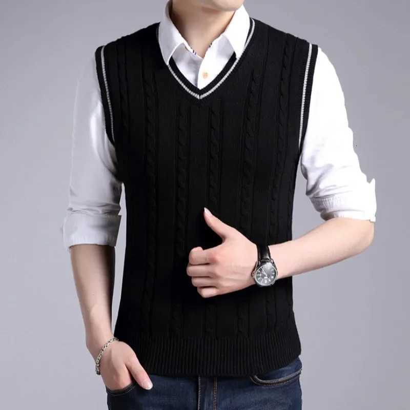 Black V Neck Waistcoat Solid Color Knit Vests for Men Korean Fashion Autumnr and Winter Sweater Man Open Cable Popular ClothesXJ250904