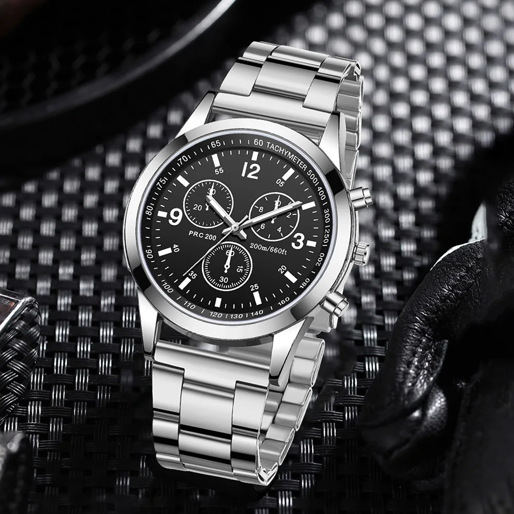 1Pc Mens Casual Silver Quartz Watch Alloy Material Digital Scale 250828