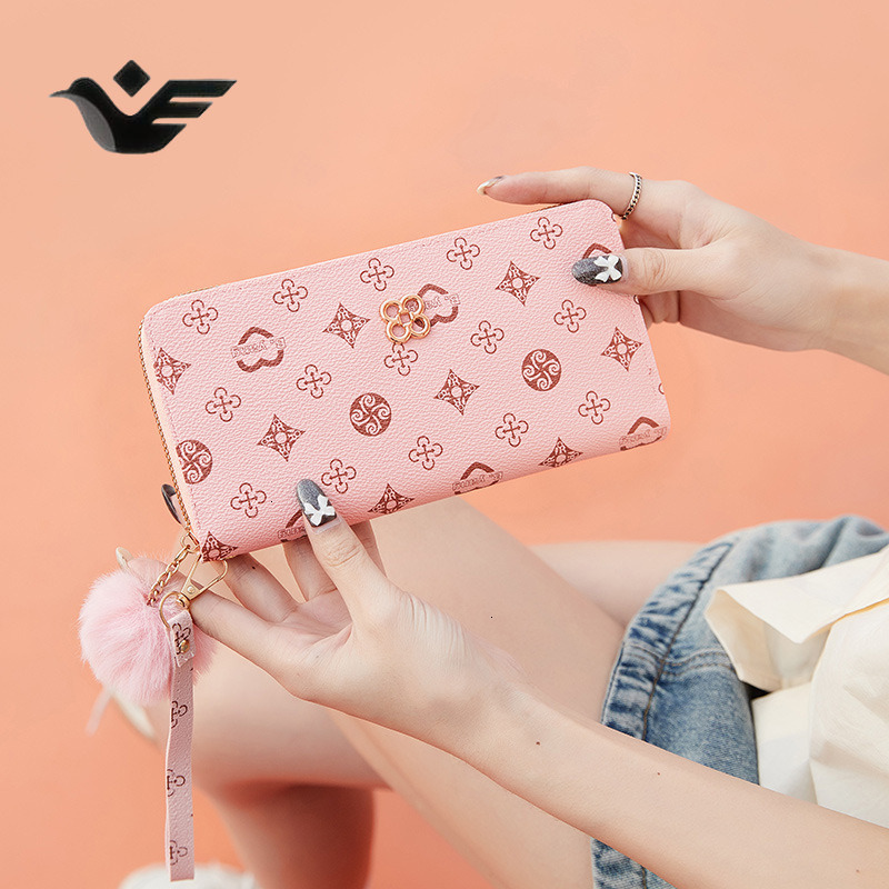 Feiyan Free Shipping New Designer Bag Luxury Shopping Bag Women's Wallet Fashion Printed Medium Long Clutch Trendy Girl Pom Pom Decorated Coin Pu