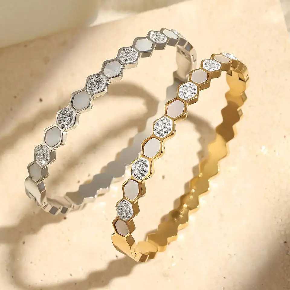 UILZ 316L Stainles Steel Open Hexagon Bracelet For Wen Highquty Exquisite Zircon Inlay Simple Not Fading Bracelet Jewelry Y250904
