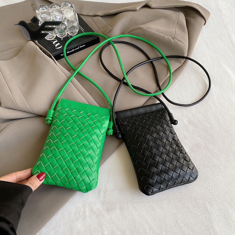 Feiyan Free Shipping New Designer Bag Luxury Shopping Bag Popular Handwoven Small Bag For Women High-end Versatile Commuter Vertical Crossbody Phone B