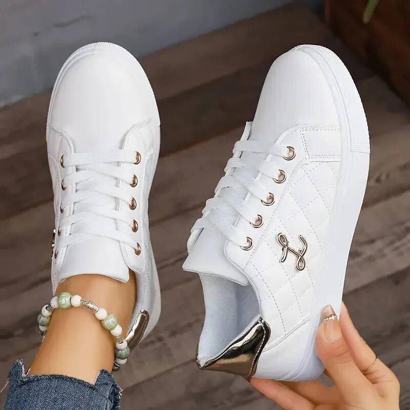 2024 Summer Fashion Breathable Shoes Woman Soft Sole Walking Casual Sneaker White Sneakers Women ddmysaturn