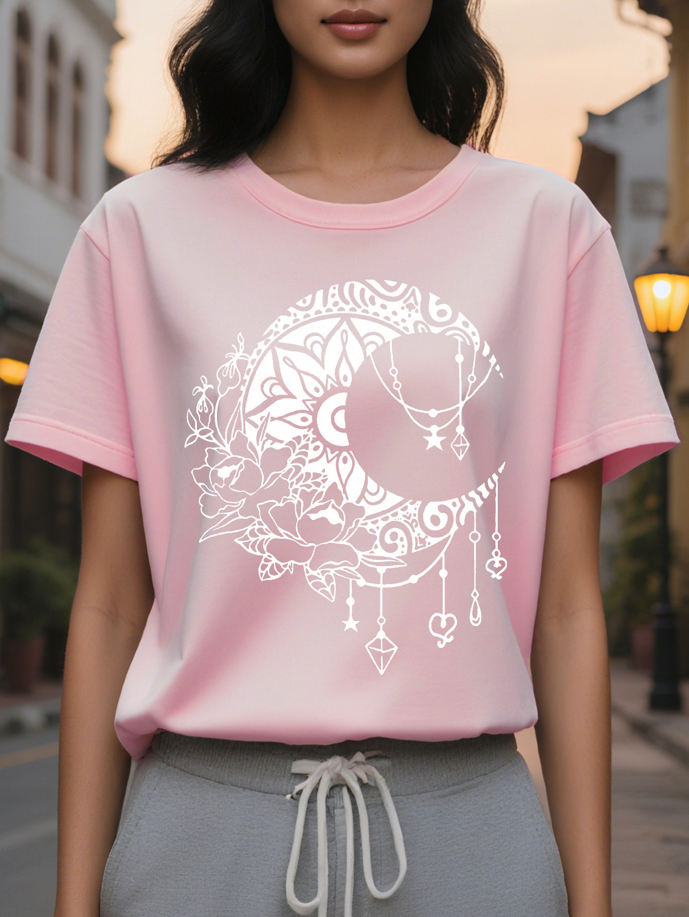 Women's Black Geometric Crescent Moon Stars Print T-Shirt Soft Stretchy Summer Casual Streetwear Top with Round