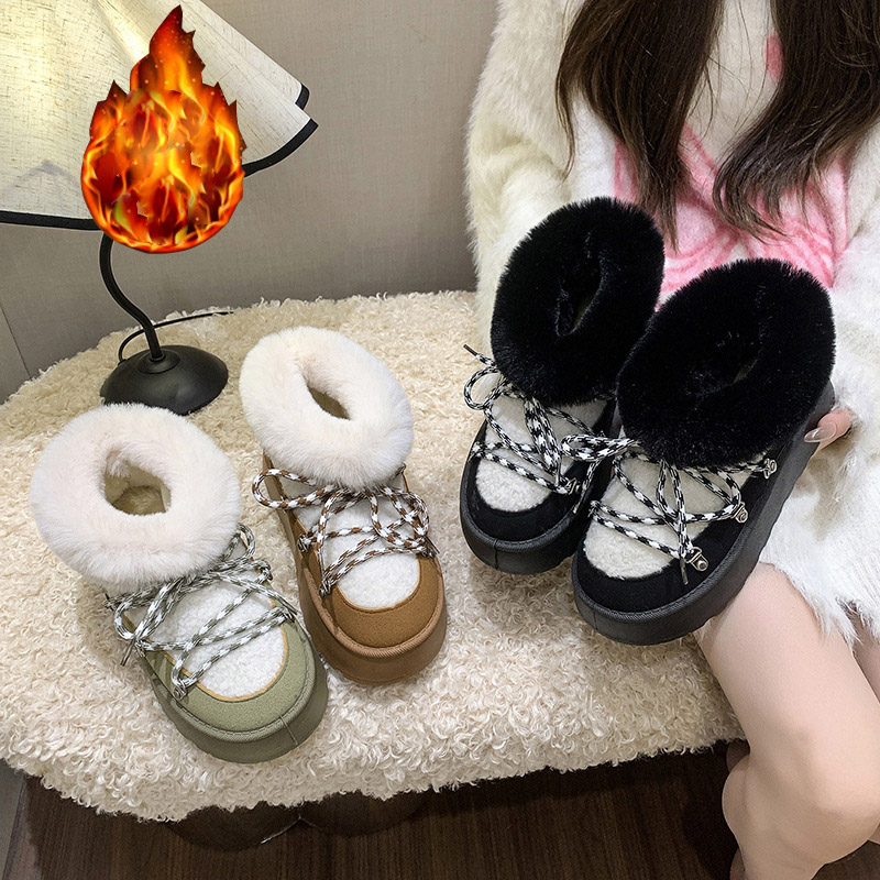 Free shipping designer Boots Winter New Snow Boots Women Chain Metal Rivet Short Boots Thick Bottom comfortable fit Slip resistant wear resistant