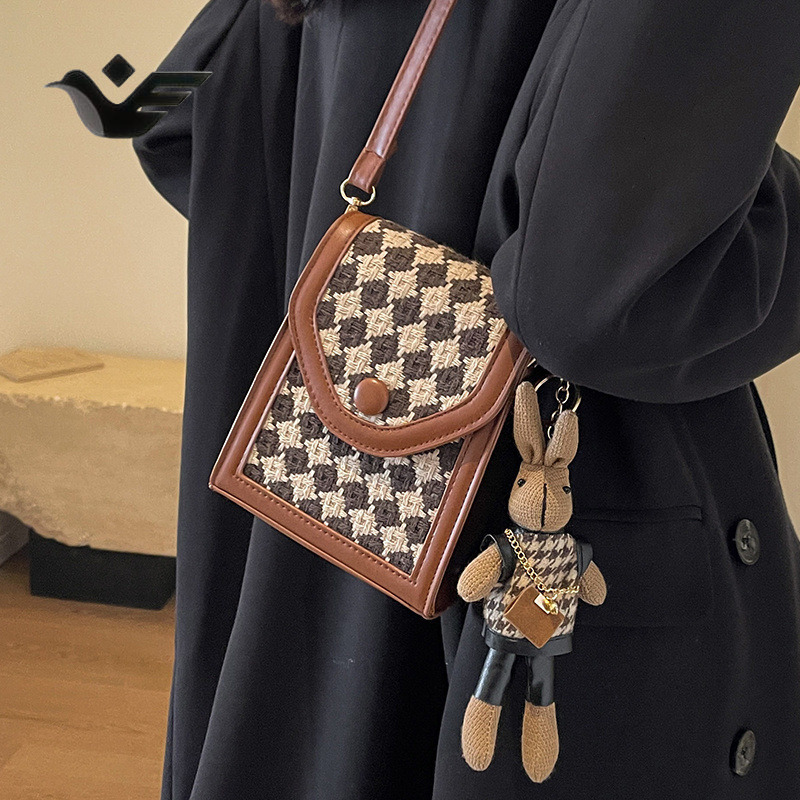 Feiyan Free Shipping New Designer Bag Luxury Shopping Bag Trend Plaid Phone Bag For Women Stylish Crossbody Small Bag Female Ins French Niche Fashion