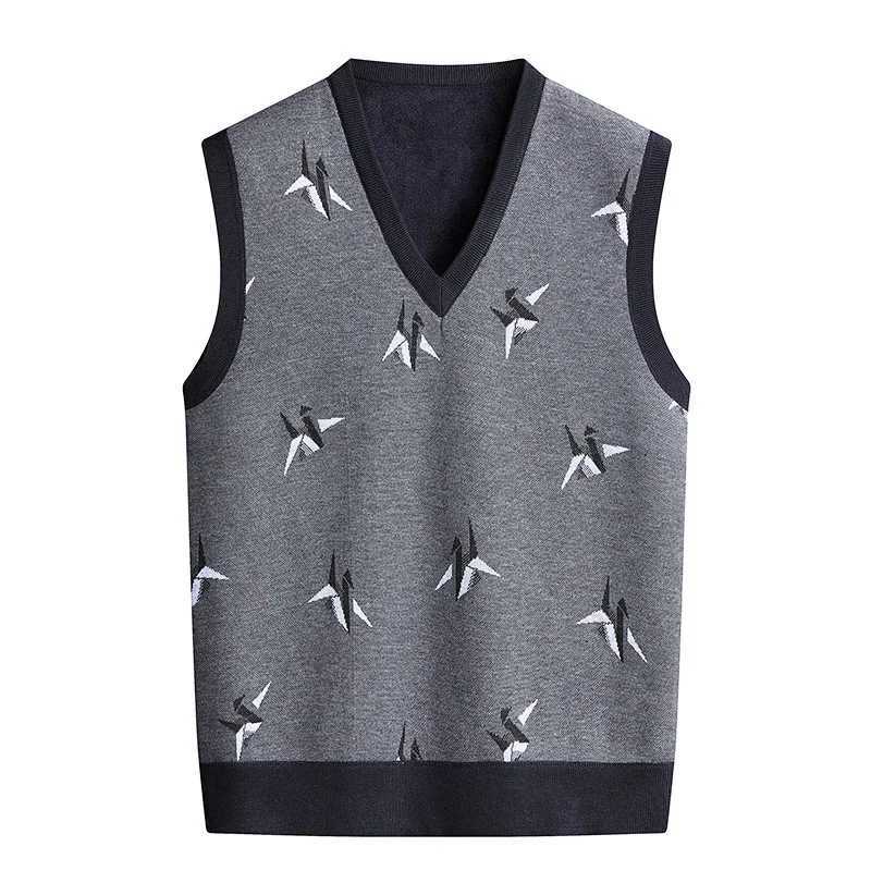 2025 New Sweater Men Vneck Sweater Vest Autumn Winter Fleece Lining Knit Waistcoat Warm Homme Clothes Korean Fashion PulloverXJ250904