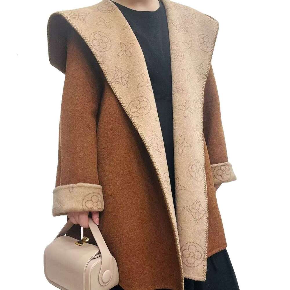 Fifth Avenue 2025 Autumn Elderly Flower High Luxury Socialite Hooded Extended Double-Sided Wool Coat With Belt For Women