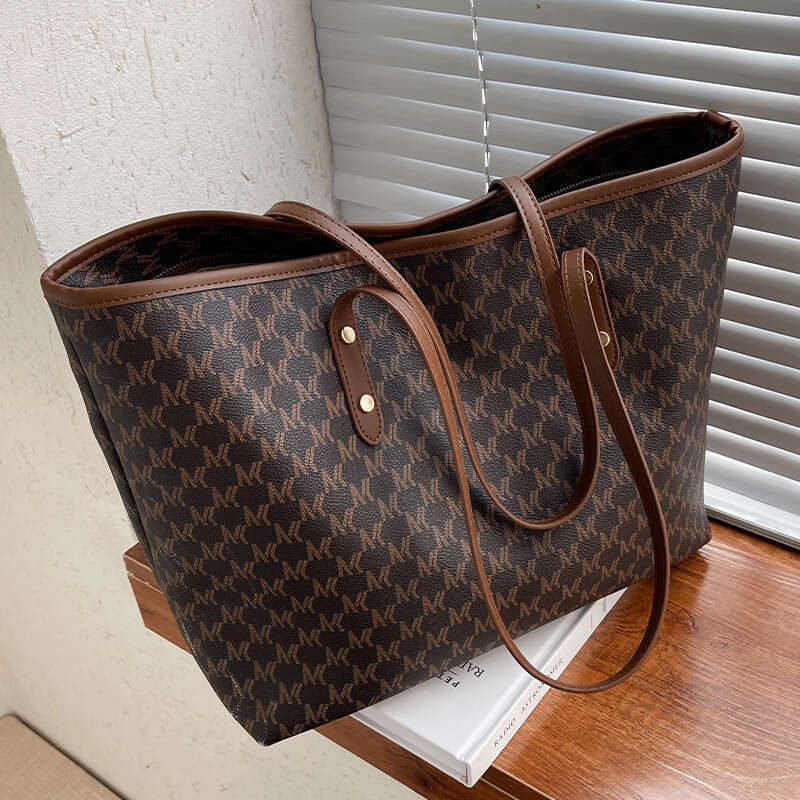 Women's High-End Capacity Niche Versatile Commuter New Trendy Texture Free shipping Luxury Handbag Tote Large Bag