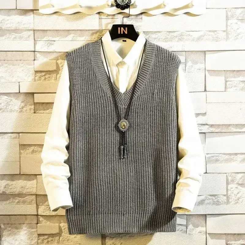 Mens Clothing V Neck Plain Vest Knit Sweater Male Sleeveless Solid Color Waistcoat Classic Cheap Best Selling Products 2024 HotXJ250904