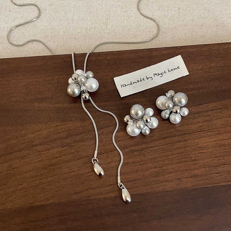 Unique Design Fireworks Pearl Pull Necklace Stud Earrings for Women French Style Personality Versatile Choker Sweater Chain