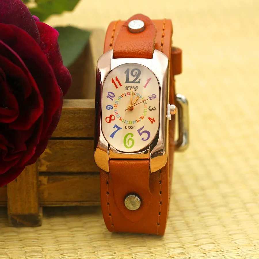 Shsby Cow Leather Strap Color Digital Rectangle Watch Wen Bracelet Watches Fem Bronze Quartz Watch Student Leisure Watch X250904