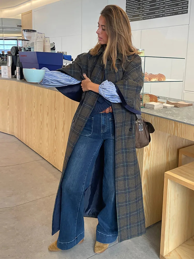 Vintage CapeOverlay Maxi Wool Blend Coat Long Trench Outerwear For Women Elegant Loose Fit Autumn High Street Fashion Outfit 250904