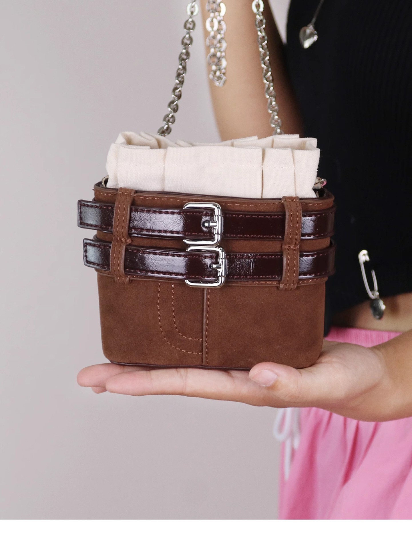 New Women s Crossbody Bag Retro Chain Mini Mouth Red Envelope Fashionable Women s Shoulder Bag Autumn New Designer Bag