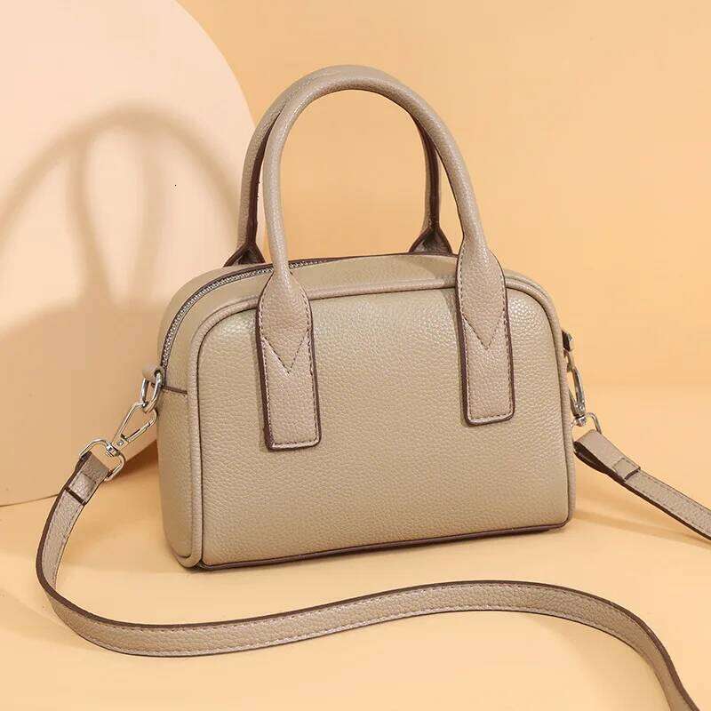 2025 Retro genuine leather Crossbody Bag Women's High quality pillow Boston versatile commuting shoulder bag for womenluxury bag tote bag