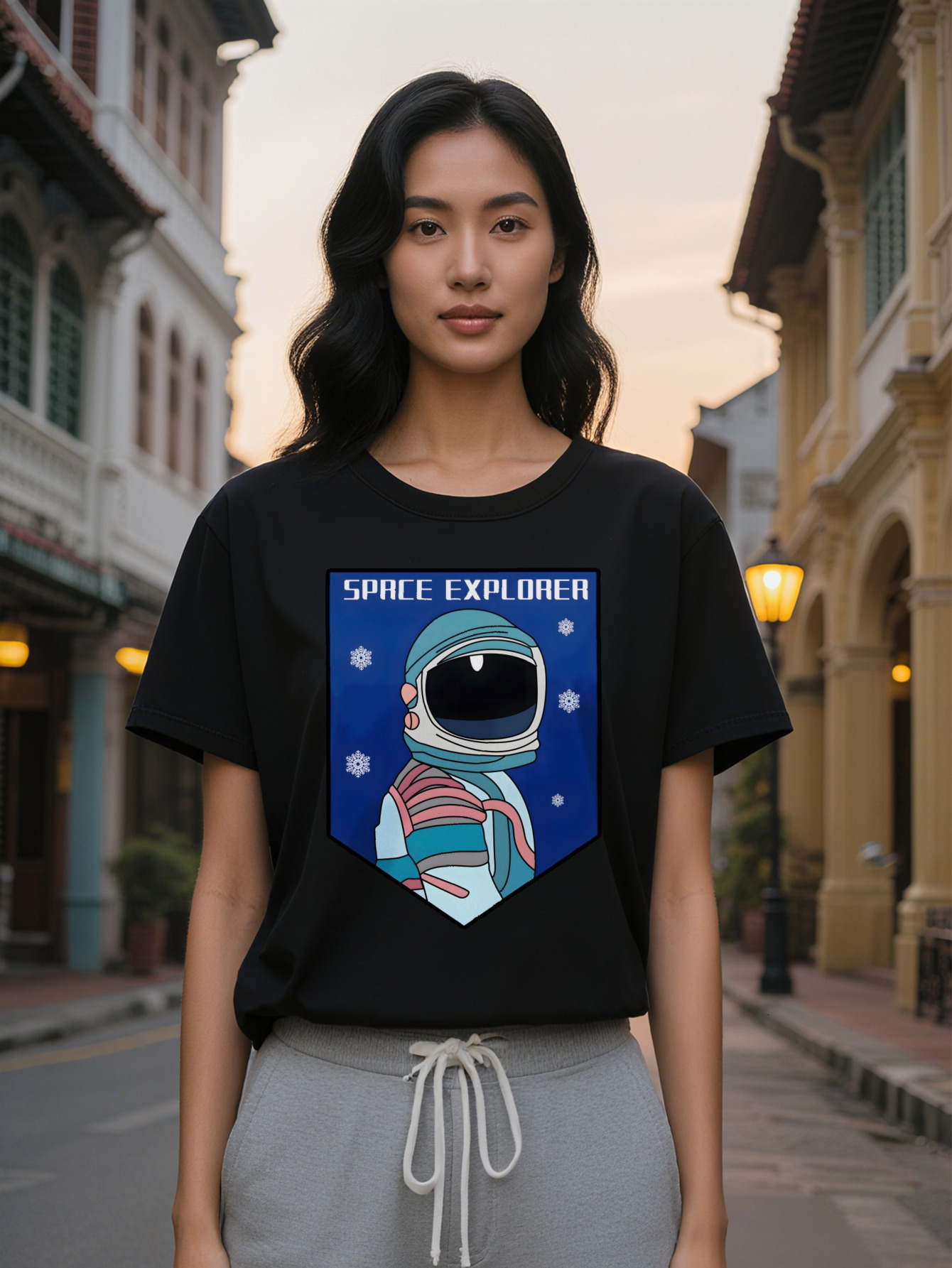 Lady Casual Graphic T-Shirt Explorer Astronaut Helmet Stars Print Black Round Neck Summer Tee Regular Fit Unique