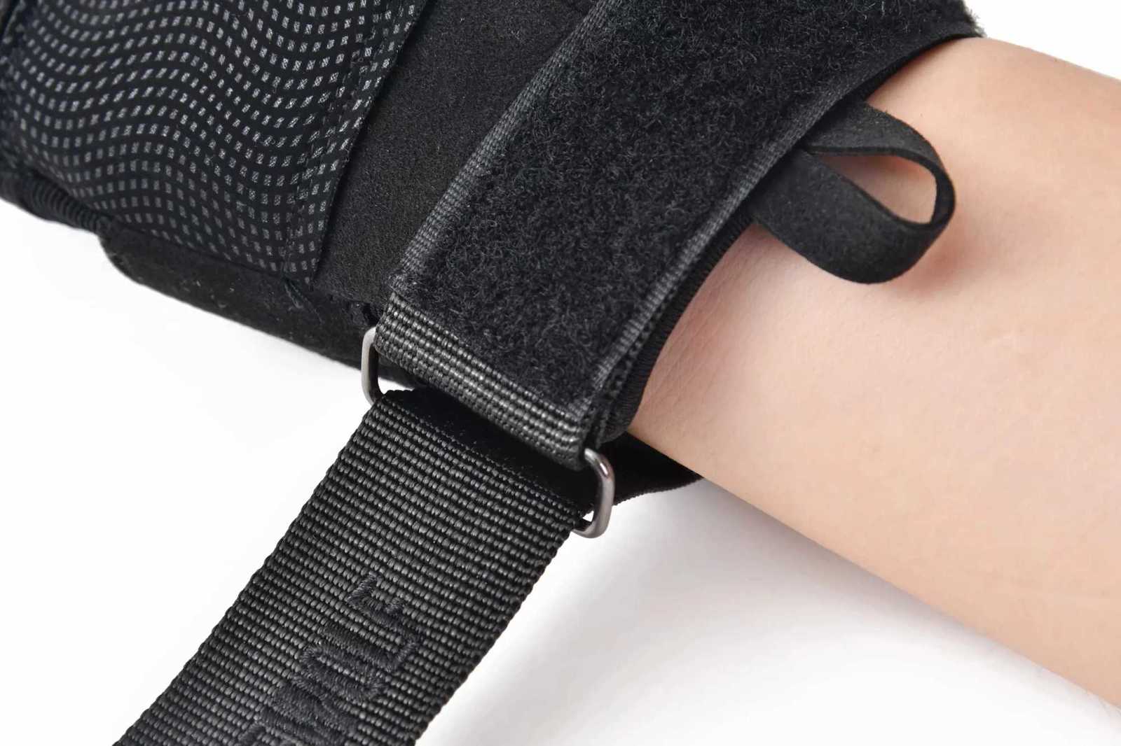 Newly Fingerss Tactical Gloves Fitn Gym Sports Men Women Antiskid AntiSlip Cycling Half Finger Ma Tactical GlovesXJ250904