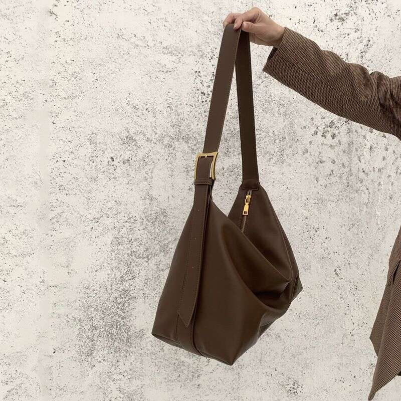 Luxury bag Aituote handbag for women in early spring trendy with large capacity brand new soft surface single shoulder