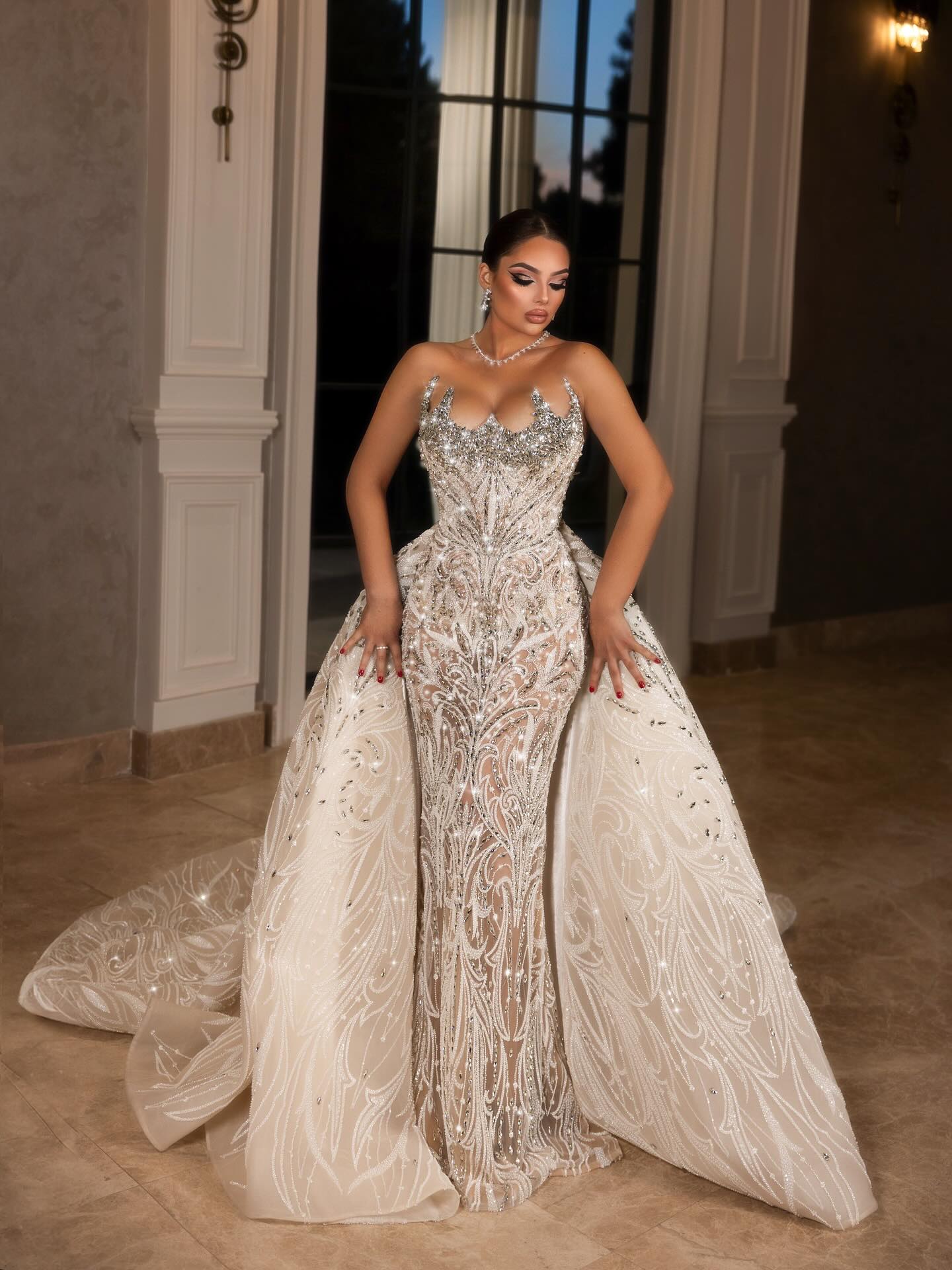 Gorgeous Mermaid Wedding Dress Sequins Crystal Bridal Gowns Strapless Sleeveless Detachable Train Dresses Custom Made vestidos de novia