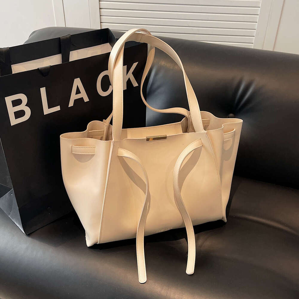 DHEssentials 2025 Spring Women's Large Capacity Solid Color Tote Bag European Retro Minimalist Single Shoulder Bag Black Beige Wine Red Coffee