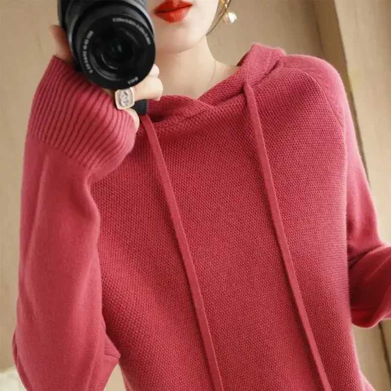 Hooded Sweater Woman Autumn Winter Long Sleeve Warm Bottoming Shirt Solid Casual Pullovers Knit Tops Korean Fashion Jumper 2025 M250904