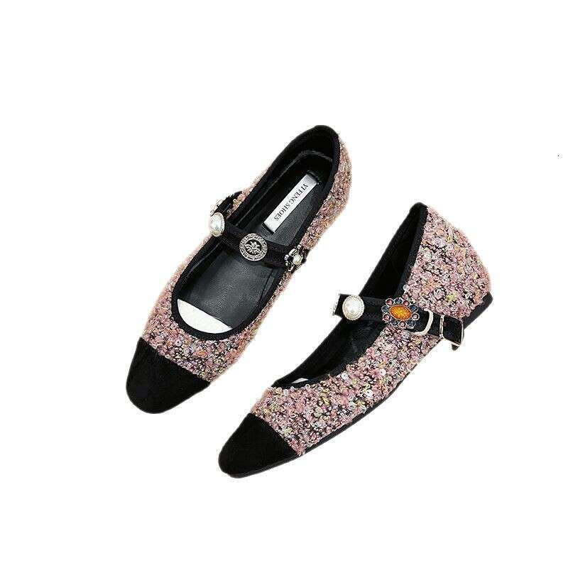 Inner Height Increase Li Zhen Women's New Versatile French Style Metal Badge One-Word Buckle Strap Round Toe Flat Single Shoes for Women