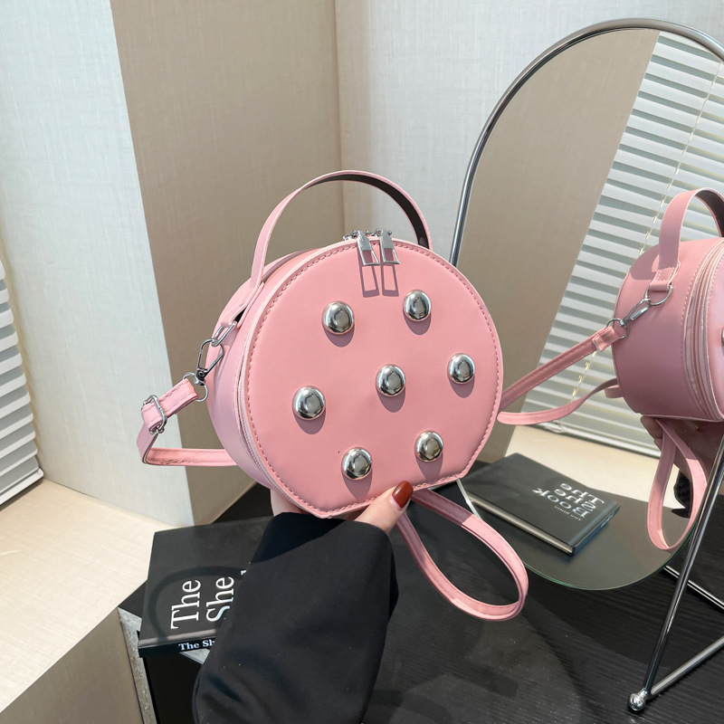 2025 autumn new fashion trend niche design casual simple versatile small round bag crossbody bag designer shoulder bag