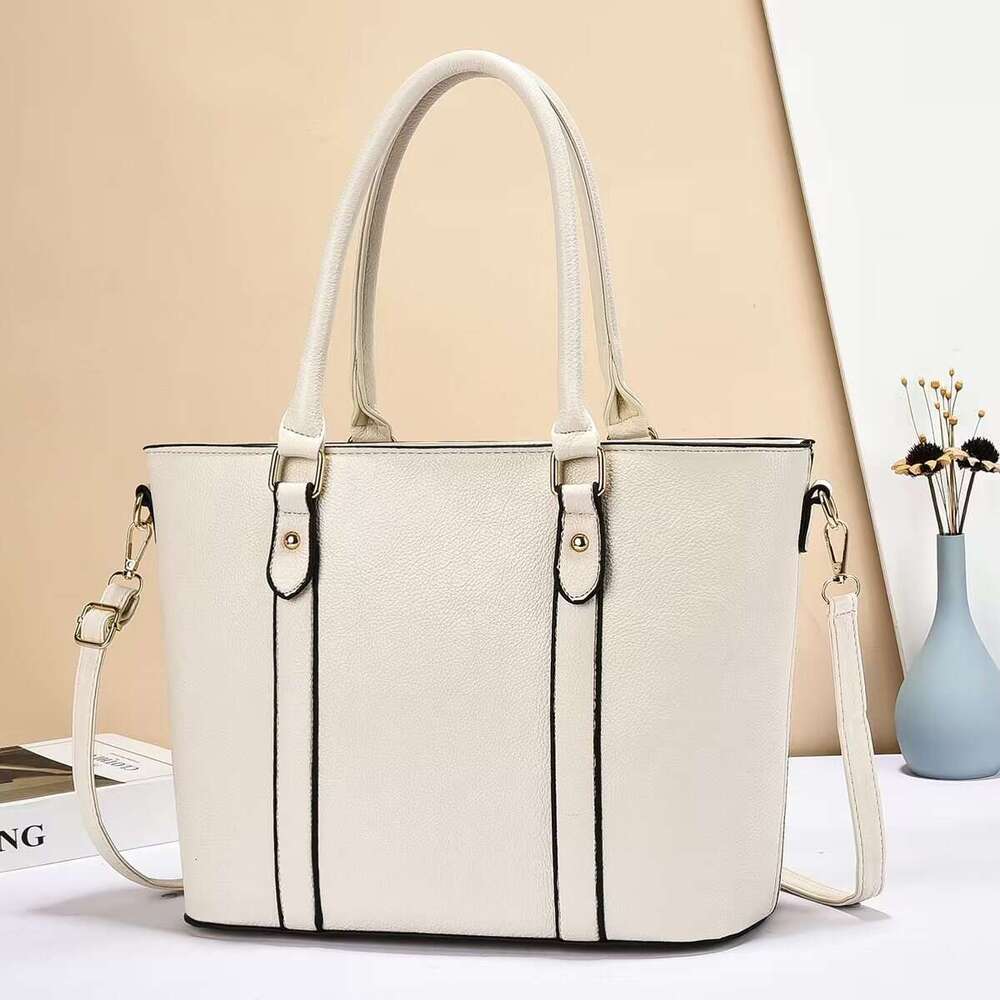 2025 New Trendy Stylish Fashionable Elegant Women's Single Shoulder Handbag Crossbody Bag