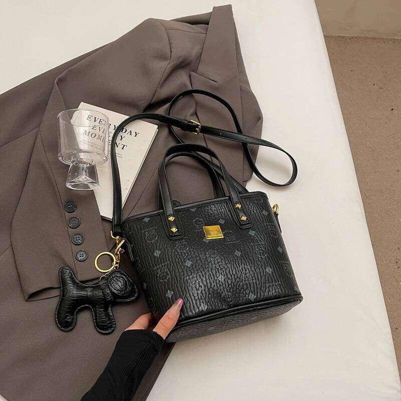 Elegant Paris Fashion Handbag Designer Classic For Women Tote Large Capacity Casual Messenger