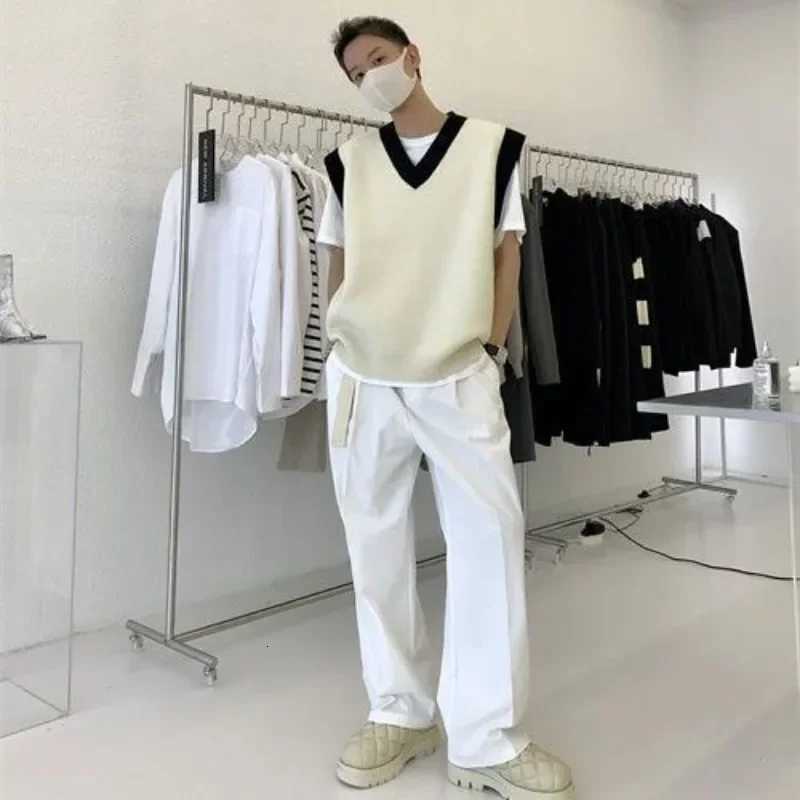 Man Clothes Beige Vest Waistcoat Knitted Sweaters for Men V Neck Sleeveless Order Korean Fashion Over Fit Knit Large Big Size XXJ250904