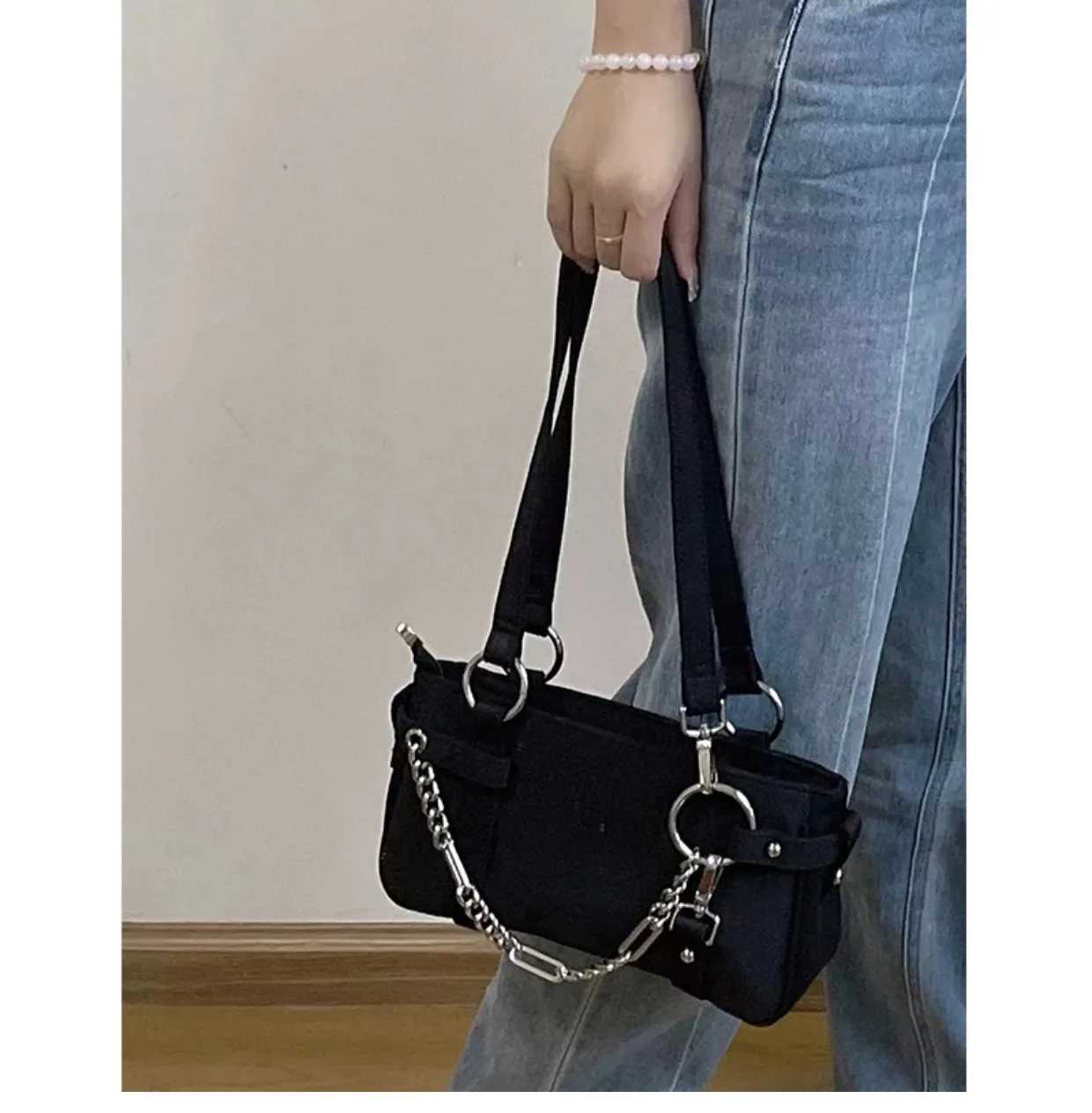 Fashion Design Gothic Chain Ladies Underarm Bag Sweet Cool Y2k Women Square Shoulder Bags Black Pop Female Tote Handbag Purse Z250903