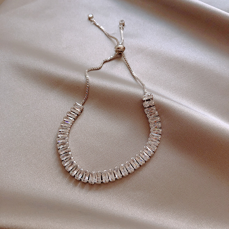 Real Gold Plated Zircon Flower Heart Adjustable Bracelet Niche Fashion Light Design Versatile Women's Jewelry