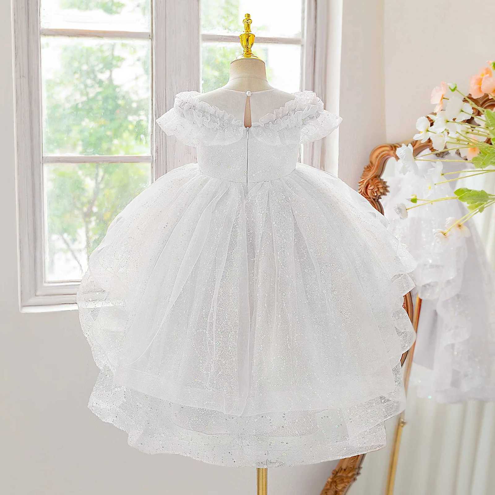 Girls dress high-end elegant dress with lace embroidery design suitable for piano and wedding flower girl Z250904
