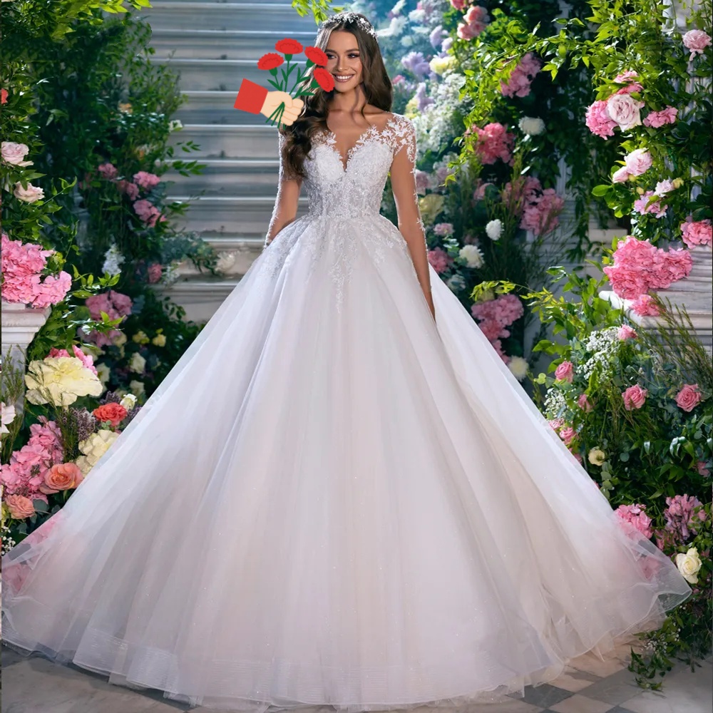 Vintage Sheer V-Neck Ball Gown Wedding Dress Delicate Beading Pearls Aplliques Lace Illusion Full Sleeves Bridal Gowns Vestidos de Novia