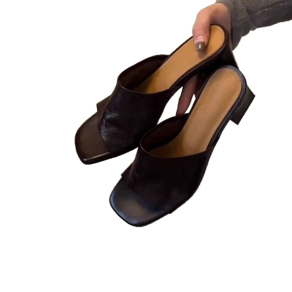 Sheepskin Version Super Soft White-Enhancing Genuine Leather Sandals with Thick High Designer Shoe Heels and Single Strap Slippers