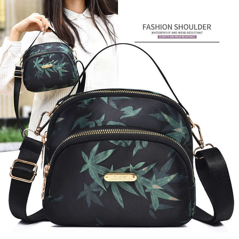 New Water-Resistant Casual Shoulder for Women, National Style Printed Handheld Shell Bag, Large Capacity Commuter Crossbody Bag