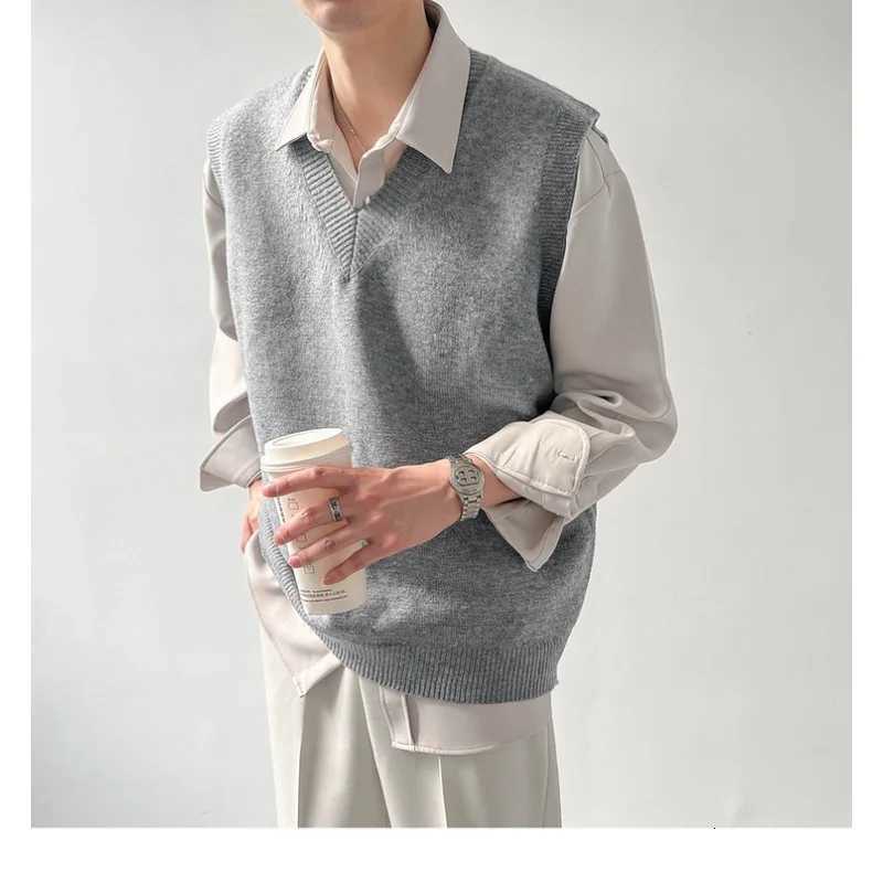 Spring Autumn Winter Koreanstyle Loose Base Knitted Sweater Sleeveless Vest Mens Inner Layer Top Pullover Vneck Sweater VestXJ250904