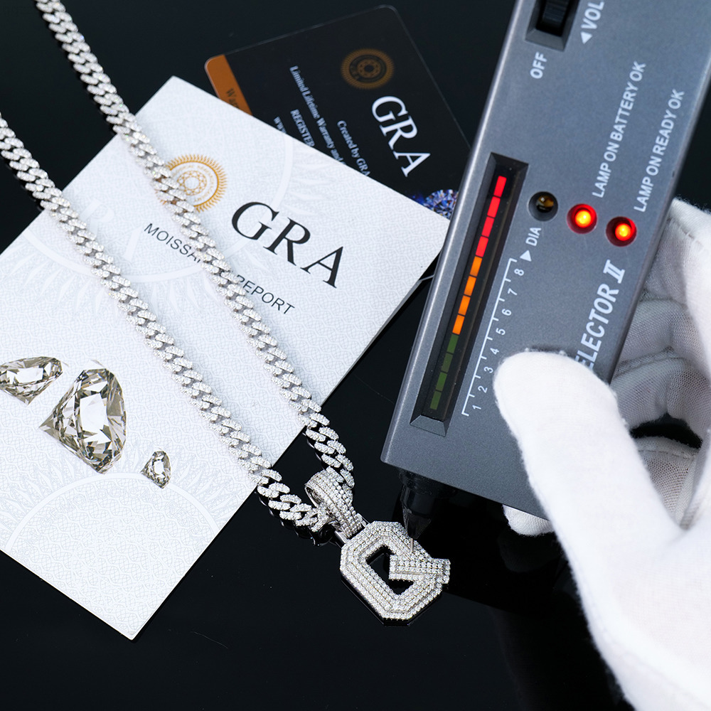 Pass Diamond Tester Men Women Sterling Silver Mossanite Hip Hop Jewelry Round Iced Out Moissanite Q Letter Pendant for Chain