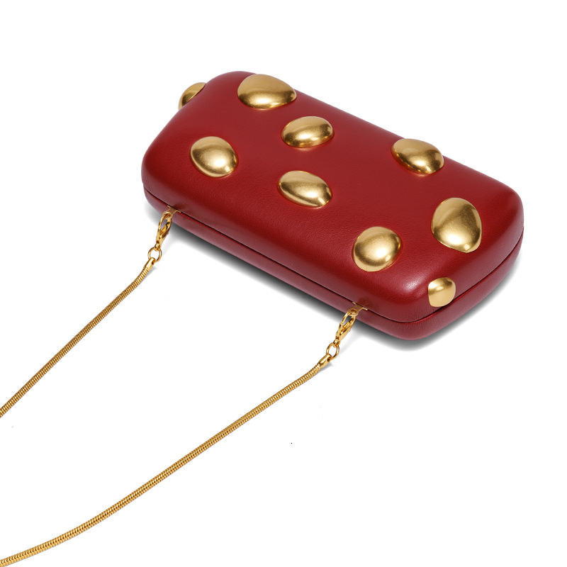 2025 autumn new retro women's underarm bag niche design, light luxury, elegant and fashionable crossbody bag designer shoulder bag