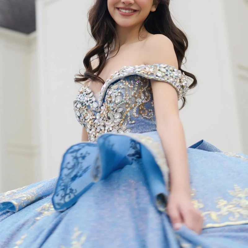 Sky Blue Shiny Quinceanera Dresses Ball Gown Off The Shoulder Applique Lace Beading Crystal Bow Tull Party Sweet 16 Dress Vestidos 15 De Anos