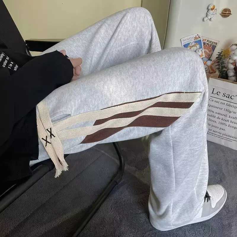 Mens loose straight leg casual pants for spring and autumn three bar striped sweatpantsXJ250904