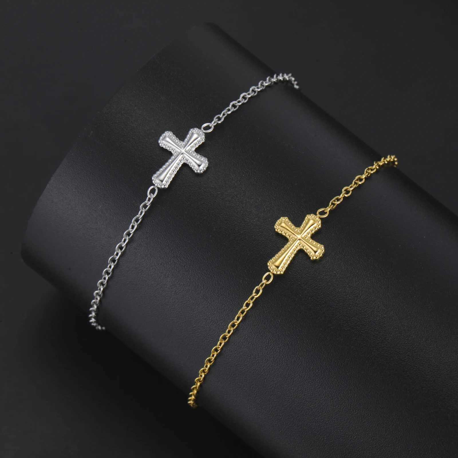 Cazador Cross Charm Bracelets for Women Stainless Steel Religious Christian Hand Bracelet Jewelry Birthday Gift 2025 Wholesale W250904